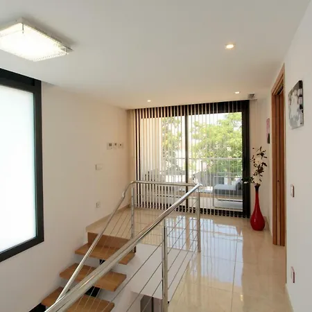 Villa Leon Inmo Nicole - 10699 Empuriabrava